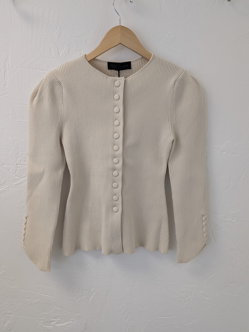 ZARA NWT  Cream Ribbed Knit Button Front Puff Sleeve Cardigan Top Size M